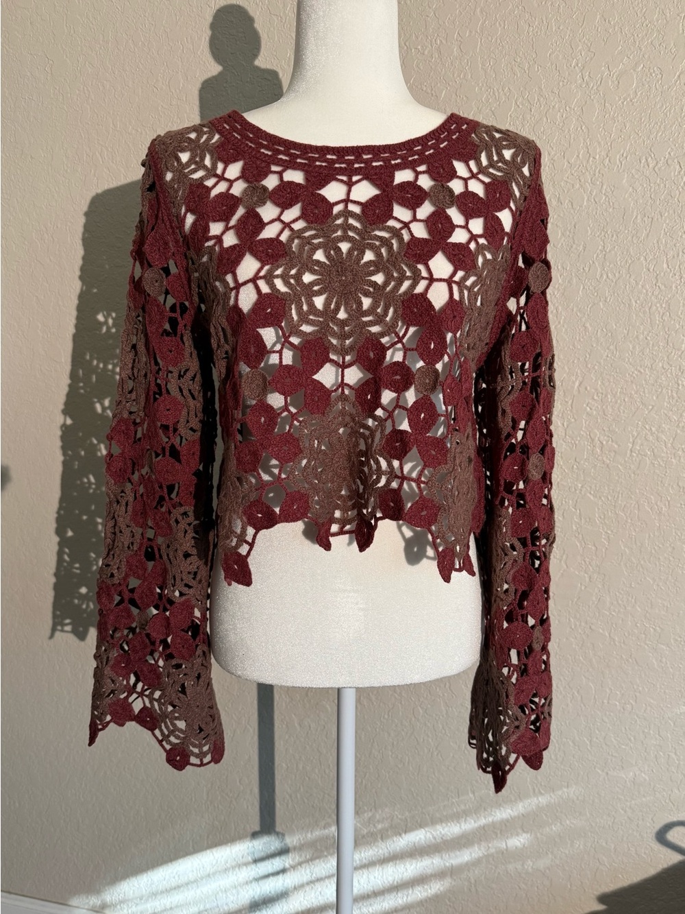 Willow & Root Rose Brown Floral Crochet Open Knit Sweater NWT Medium